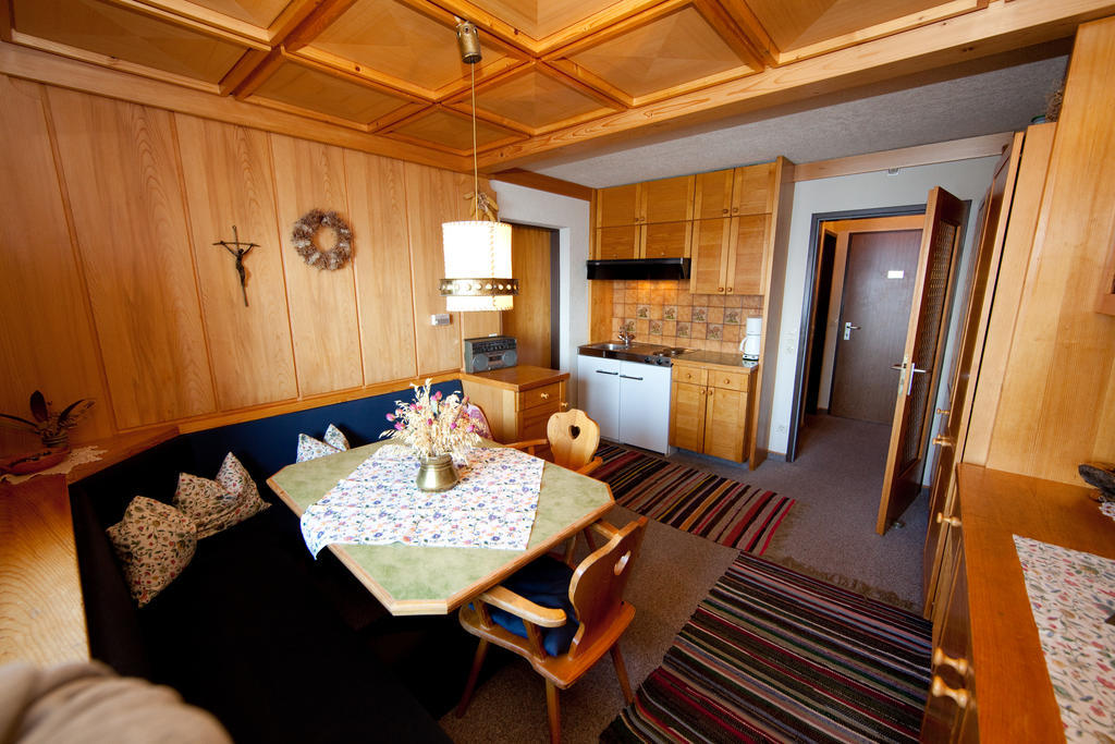 Ferienwohnung Jaufenthaler Zettersfeld Lienz Room photo